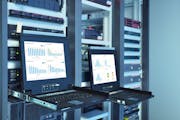 Server performance network monitoring